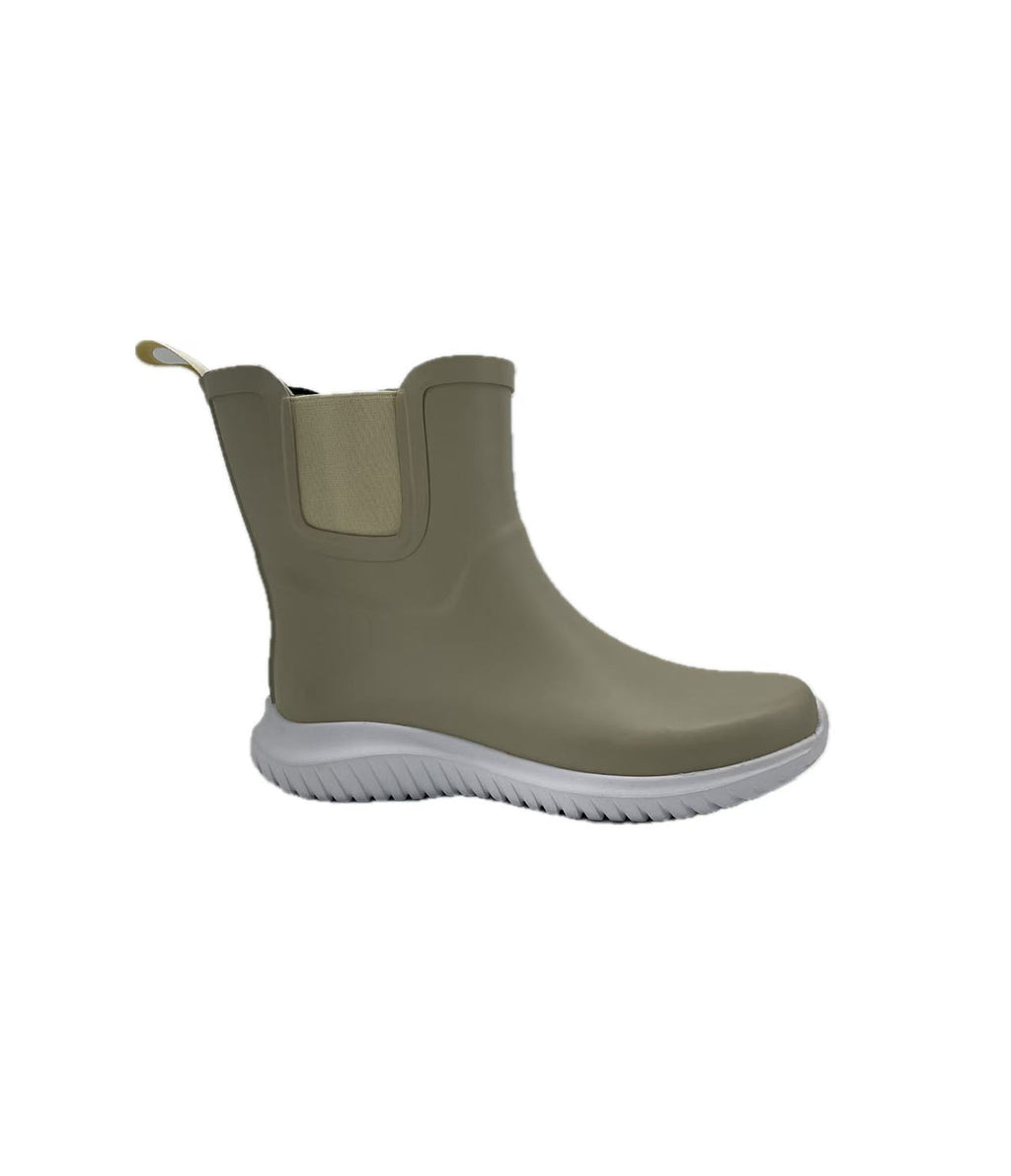 Women's rubber rain boots